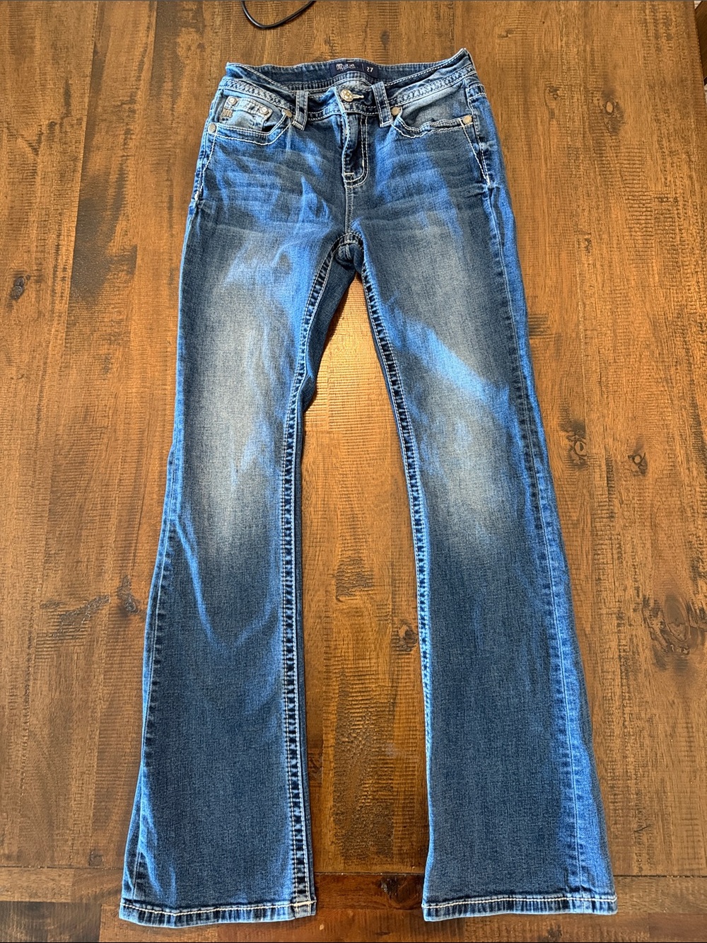 Miss Me Women's  Mid-Rise Boot 
 Jeans